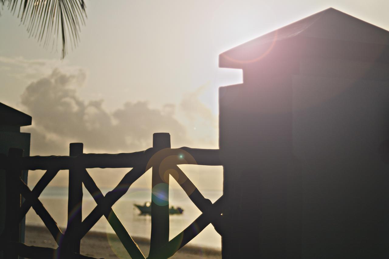 Plaza Beach Hotel Bamburi Exterior photo