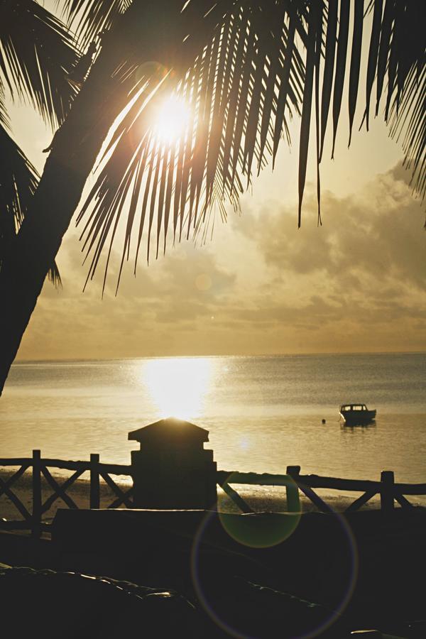 Plaza Beach Hotel Bamburi Exterior photo