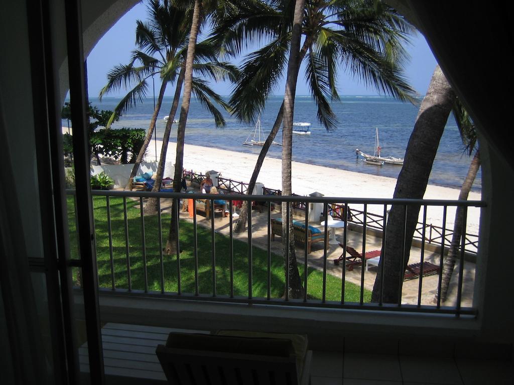 Plaza Beach Hotel Bamburi Room photo