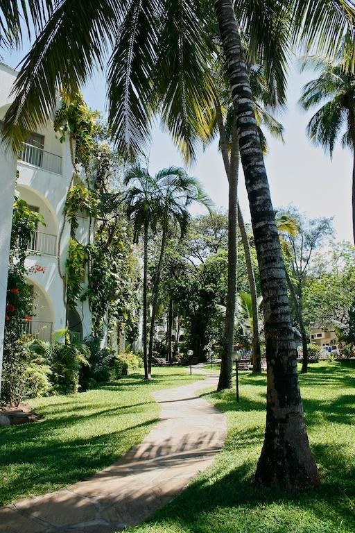 Plaza Beach Hotel Bamburi Exterior photo